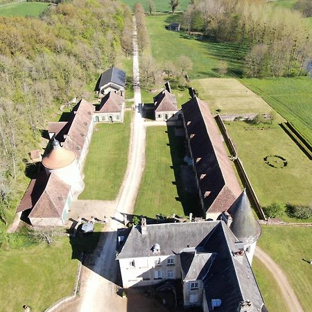 Chateau De Beaujeu Sens-Beaujeu Екстериор снимка