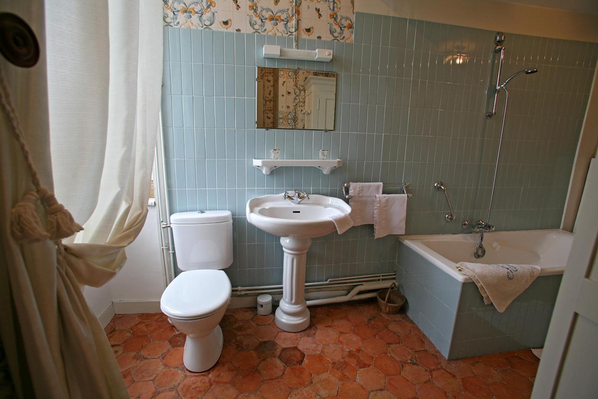 Chateau De Beaujeu Sens-Beaujeu Екстериор снимка